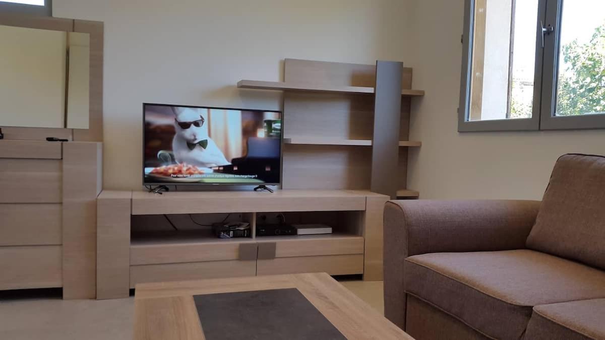 Studio Climatise Avec Terrasse Et Wi Fi . Apartment Saint-Marcel-Les-Valence Ngoại thất bức ảnh